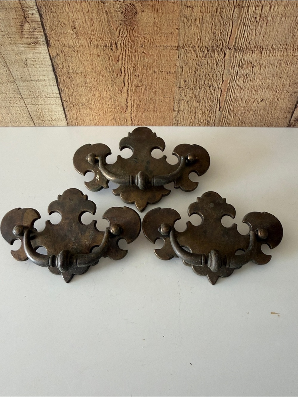 VTG Keller Brass Co Colonial/Bat Wing Drawer Pulls - Brown Finish - Set of 3